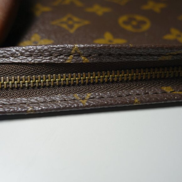 Vtg Louis Vuitton Monogram Posh Toilette 26 Cosmetic Pouch, Size 9 in x 9.5 in - Picture 10 of 16